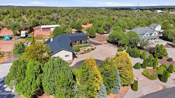 6834 CIRCLE C Lane, Show Low, AZ 85901