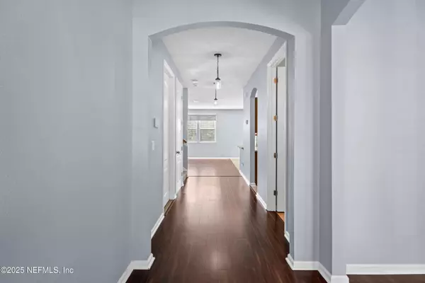 1551 CARPATHIAN DR, Jacksonville, FL 32218