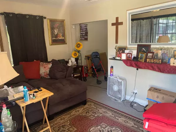 1711 27th St W, Jacksonville, FL 32209-3705