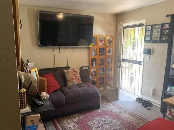 1711 27th St W, Jacksonville, FL 32209-3705