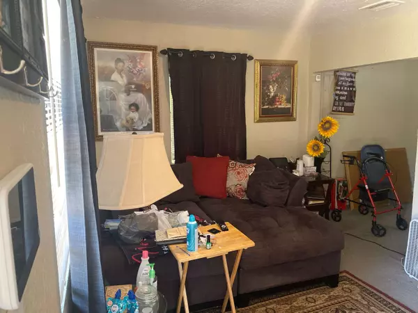 1711 27th St W, Jacksonville, FL 32209-3705