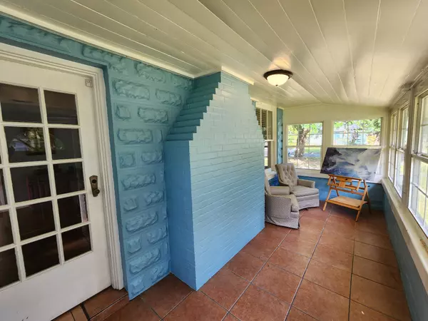 Sanford, FL 32771-2822,300 W 12th St