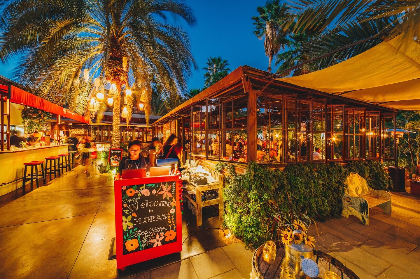 floras farm restaurant cabo