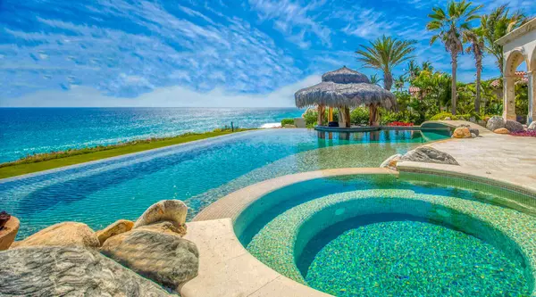 Why Los Cabos Is a Smart Real Estate Investment in 2025