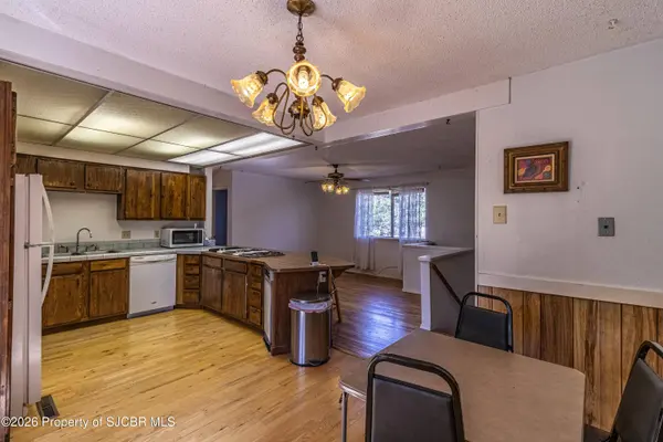2620 E 24TH ST, Farmington, NM 87401