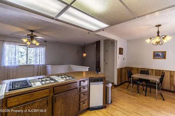 2620 E 24TH ST, Farmington, NM 87401