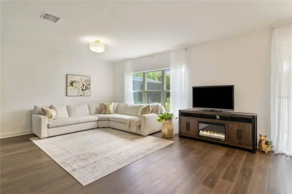 10109 CANAVERAL CIR, Sarasota, FL 34241