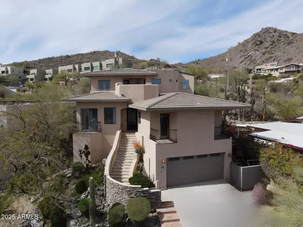 12 E FOOTHILL Drive, Phoenix, AZ 85020