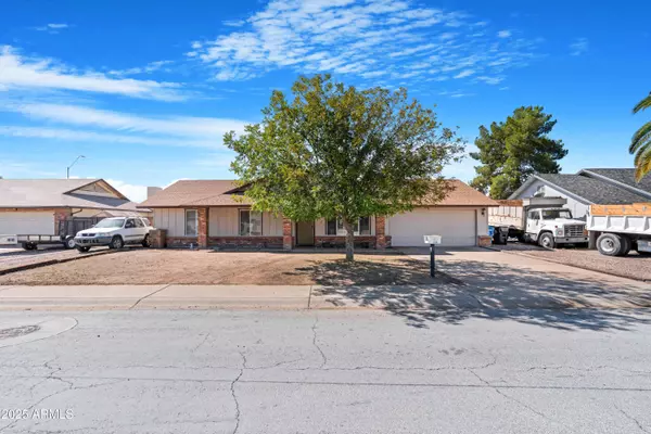 4635 W BOCA RATON Road, Glendale, AZ 85306