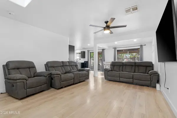 1810 E MILKY Way, Gilbert, AZ 85295