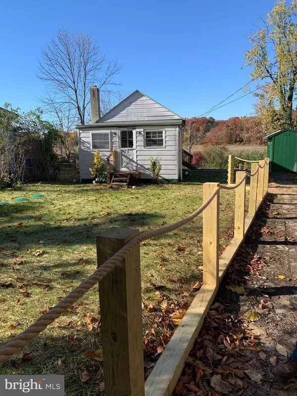 15 HIGGINSVILLE LN, Mount Royal, NJ 08061