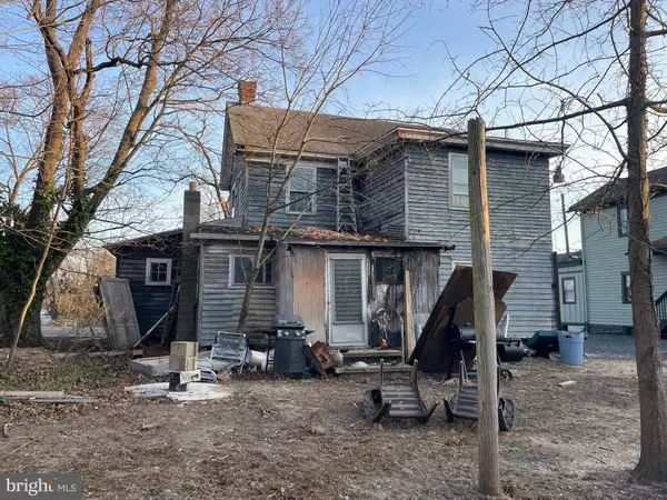 29 CHURCH ST, Elmer, NJ 08318