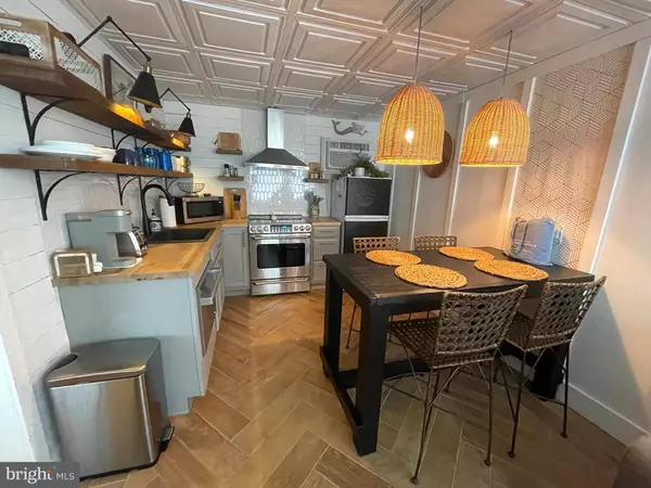 404 E DENVER AVE, Wildwood, NJ 08260