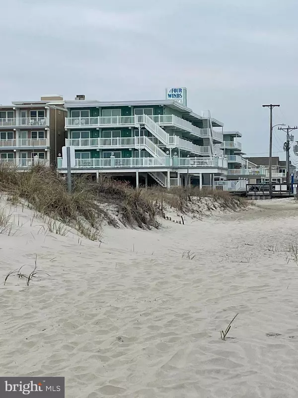 404 E DENVER AVE, Wildwood, NJ 08260