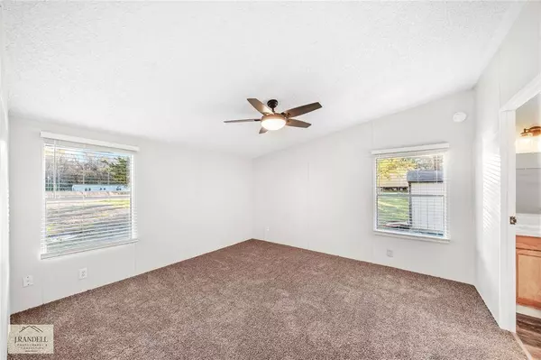 8200 Still Meadow Drive, Keithville, LA 71129