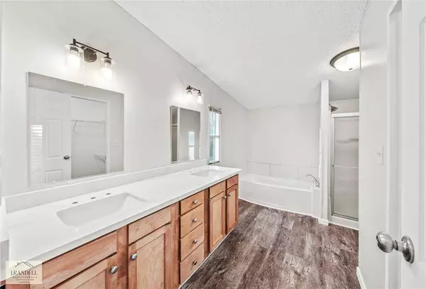 8200 Still Meadow Drive, Keithville, LA 71129