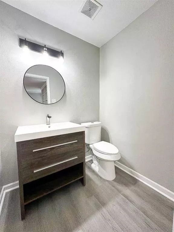 7040 Creswell Drive, Shreveport, LA 71106