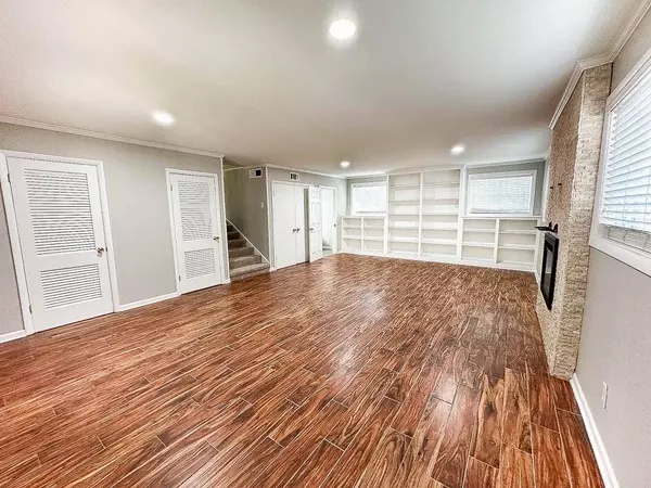 7040 Creswell Drive, Shreveport, LA 71106