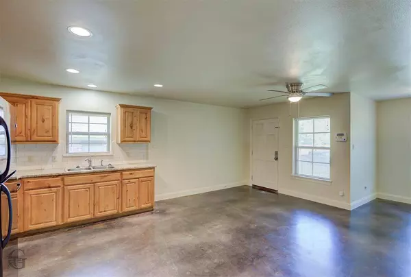 1005 Dalzell Street, Shreveport, LA 71104