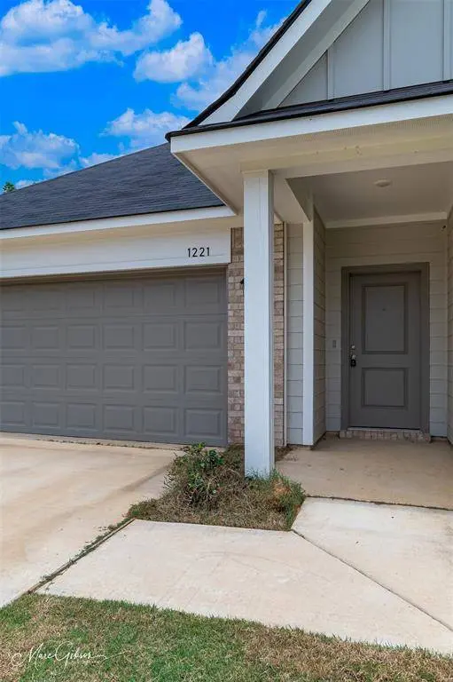 1221 Bayou Bay Court, Frierson, LA 71027