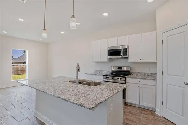 1210 Bayou Bay Court, Frierson, LA 71027