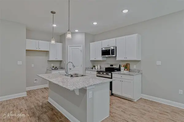 1221 Bayou Bay Court, Frierson, LA 71027