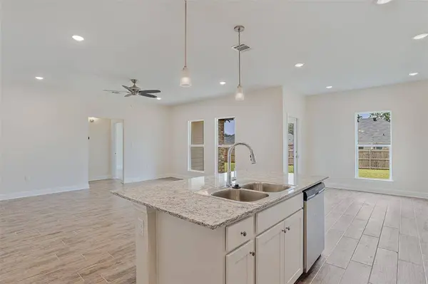 1210 Bayou Bay Court, Frierson, LA 71027