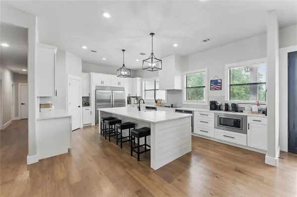 725 Winding VW, New Braunfels, TX 78132