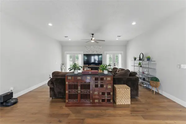 725 Winding VW, New Braunfels, TX 78132