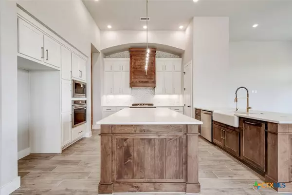 435 Nash WAY, New Braunfels, TX 78130