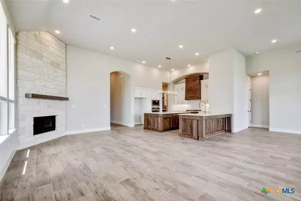 435 Nash WAY, New Braunfels, TX 78130