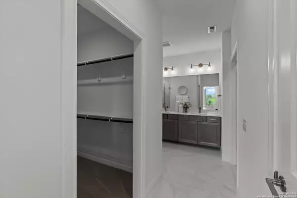 2085 Pinyon Drive, New Braunfels, TX 78132