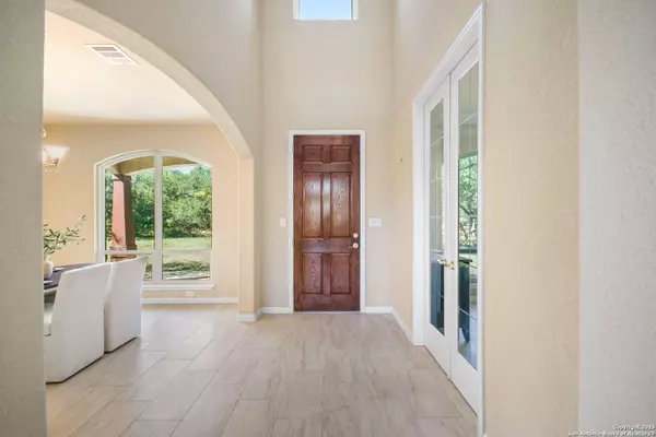 577 River Chase, New Braunfels, TX 78132