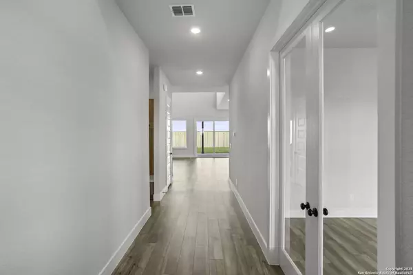 2079 Kinglake Gate, New Braunfels, TX 78130