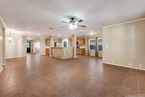 5248 Columbia Dr, Cibolo, TX 78108