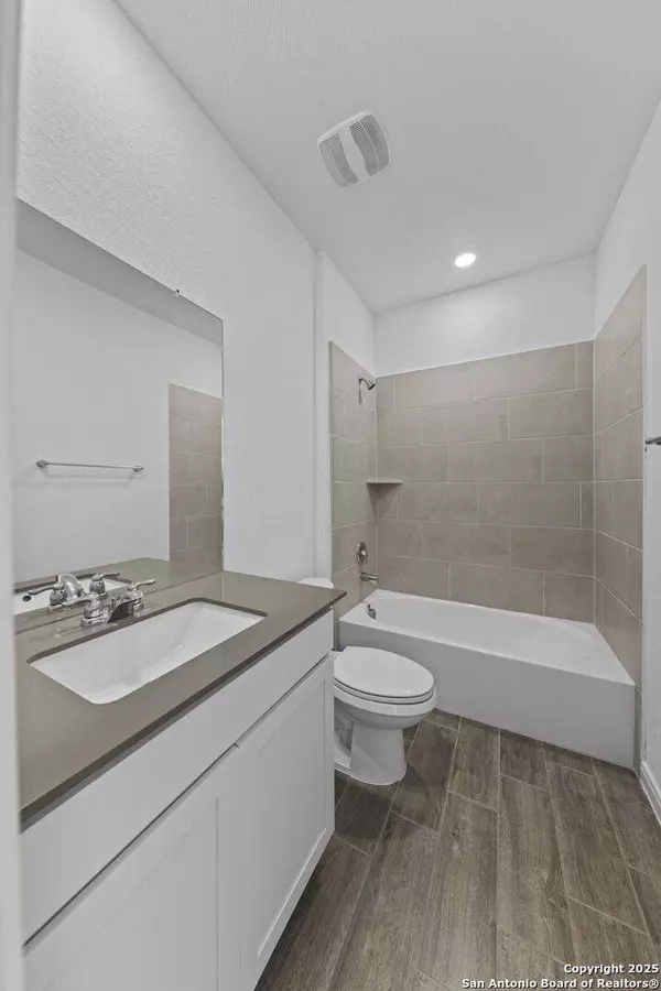 1248 Fox Wing Way, New Braunfels, TX 78132