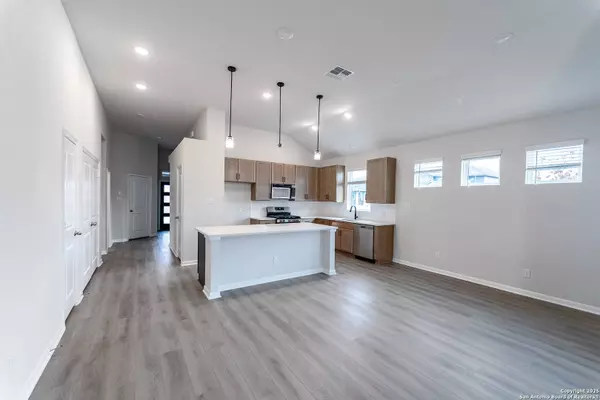 4903 Midland Drive, Schertz, TX 78108