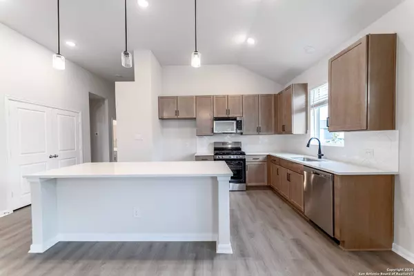 4903 Midland Drive, Schertz, TX 78108