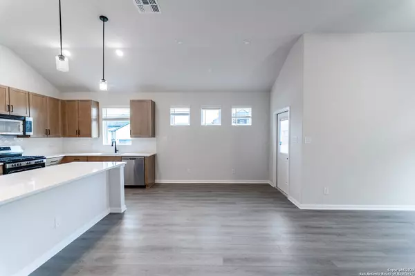 4903 Midland Drive, Schertz, TX 78108