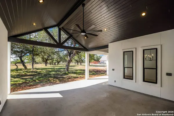 2026 Granada, New Braunfels, TX 78132