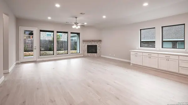 2228 Sur Avenue, New Braunfels, TX 78132