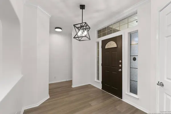 665 La Bahia Loop, New Braunfels, TX 78132