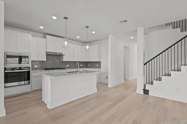 325 Hulda Trail, New Braunfels, TX 78130