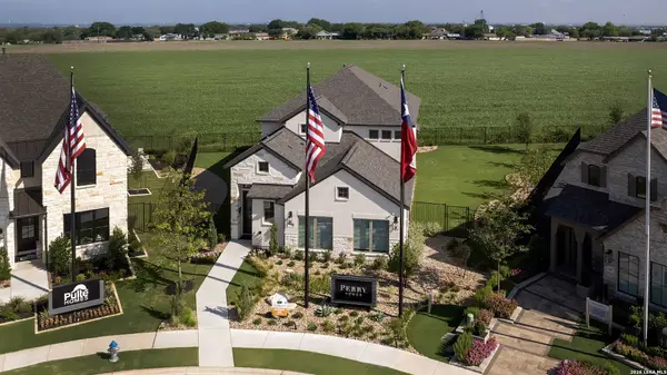 829 Woodland Lakes, New Braunfels, TX 78130