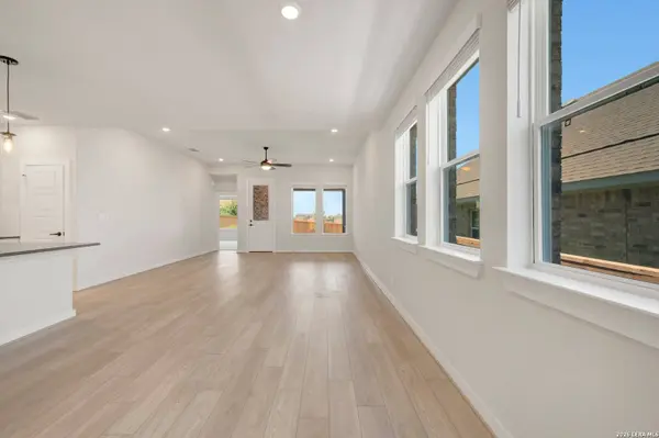 120 ARLO PT, New Braunfels, TX 78130