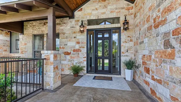 110 Western Oaks, New Braunfels, TX 78132