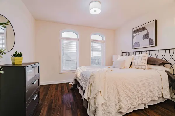 160 Glad Park Ave, Stouffville, L4A 1X1