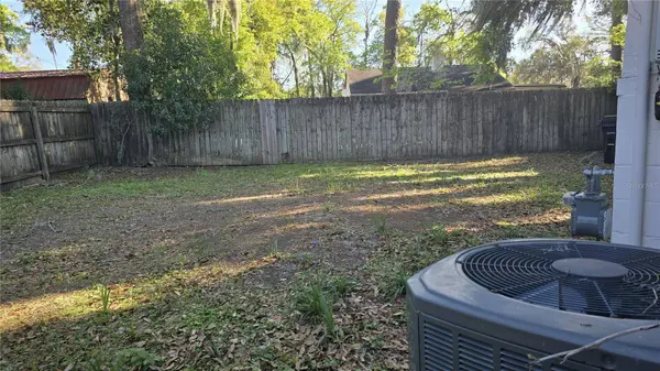 1131 NE 10TH AVE, Gainesville, FL 32601