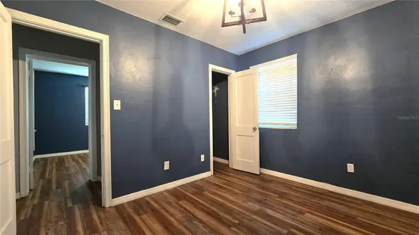 1131 NE 10TH AVE, Gainesville, FL 32601