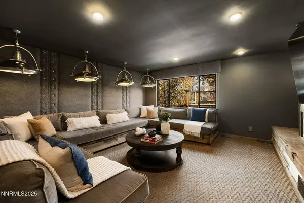 1825 Manzanita CIR, Reno, NV 89509